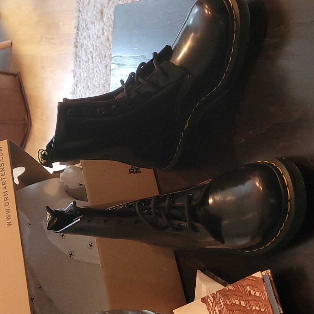 Brand new! NEVER WORN Dr. Martens